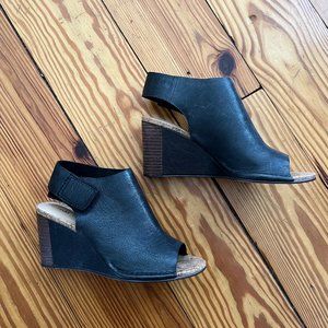 Clarks Cushion Spiced Meadow Leather Wedges, 7 US